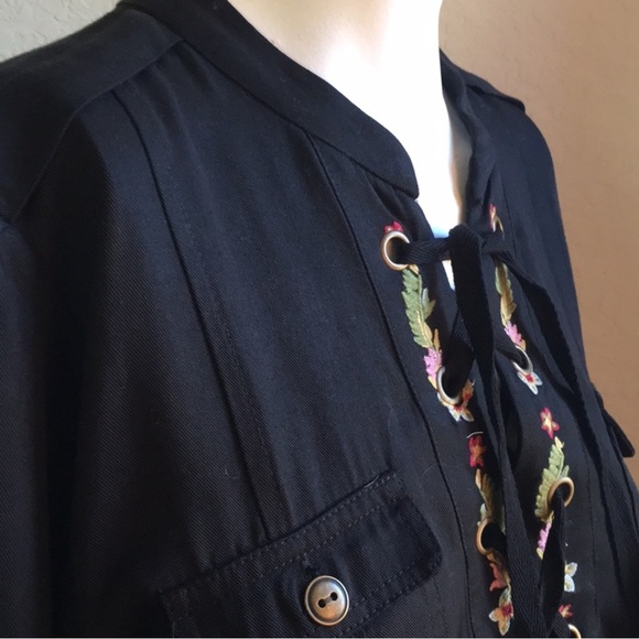 Chelsea & Theodore Black Lace Up Front Embroidered Mini Dress - Picture 6 of 7